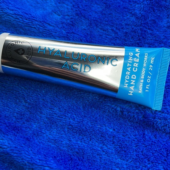 BBW 5pc Hyaluronic Acid hand CREAM - Picture 3 of 4